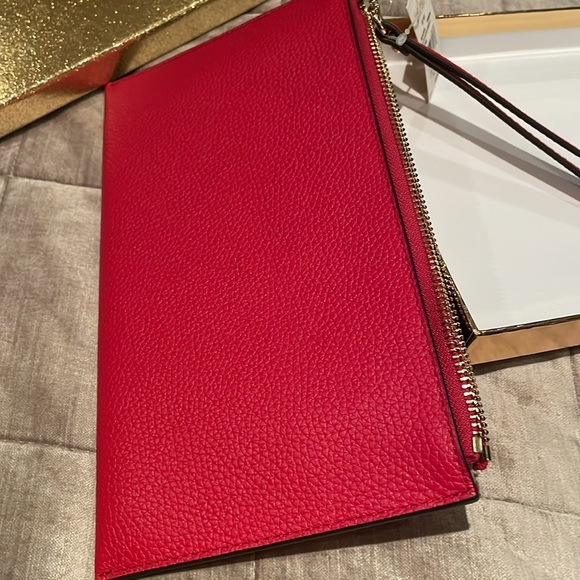 Michael Kors Jetset Wristlet in Crimson Red New in box  10” x 5 1/2” - Picture 6 of 8